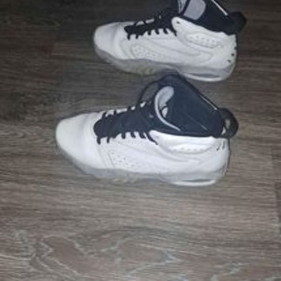 Jordan Lift offs - Picture 4 of 5